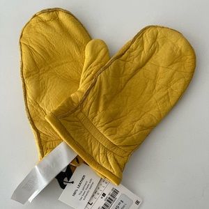 Zara leather mittens